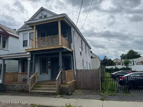 30 Benson St, Albany, NY 12206