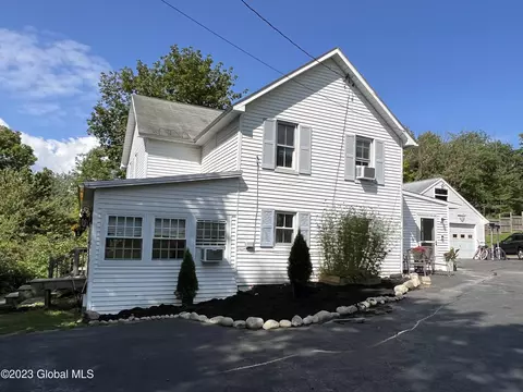 8-10 Mary Lynn Ln, Voorheesville, NY 12186