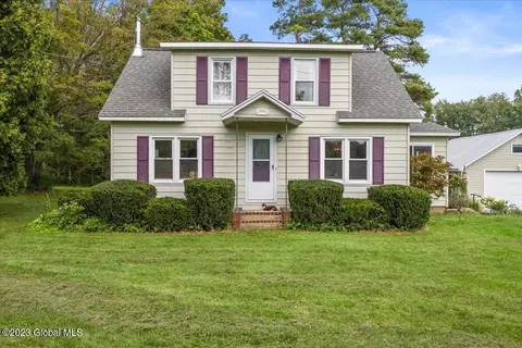 5910 Jockey St, Galway, NY 12074