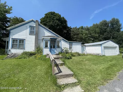 15 County Rte 351, Medusa, NY 12120