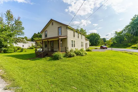 264 Us-20, Sharon Springs, NY 13459