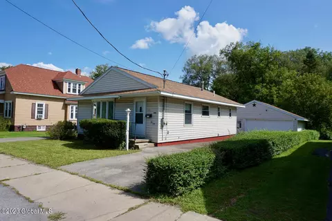 297 S Main St, Gloversville, NY 12078
