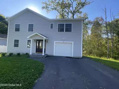 2 Gertrude St, Albany, NY 12203