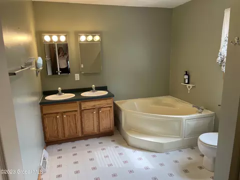 214 Veeder Rd, Fonda, NY 12068 photo 20