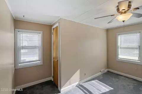 211 Stoodley Pl, Schenectady, NY 12303 photo 38