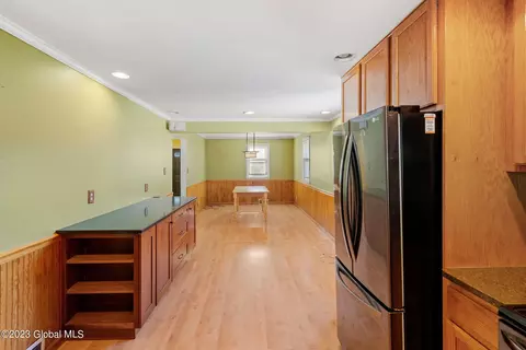 211 Stoodley Pl, Schenectady, NY 12303 photo 20