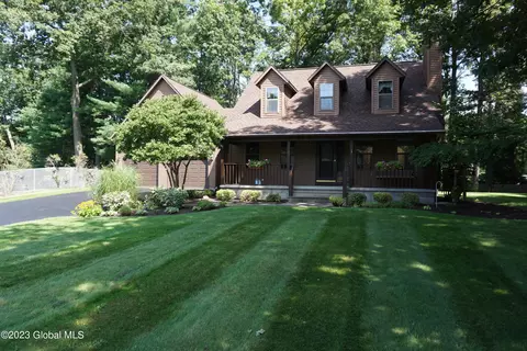 2 Netherlands Blvd, Schenectady, NY 12306