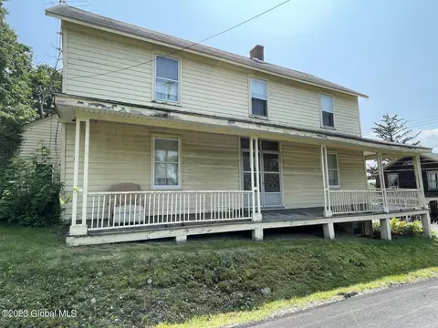602 River Rd, Schodack, NY 12156
