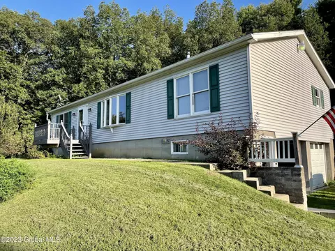 1179 River Rd, Fort Plain, NY 13339