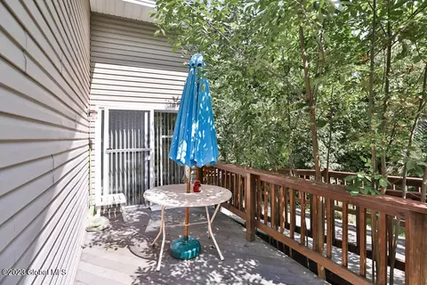 77 Meadowbrook Dr, Slingerlands, NY 12159 photo 30