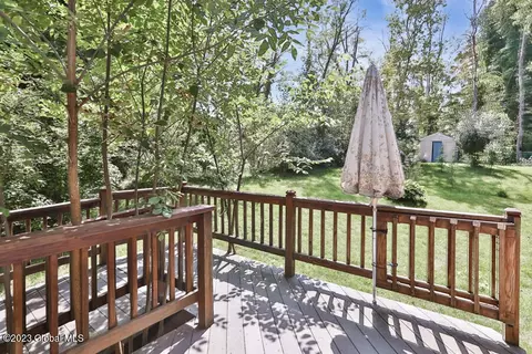 77 Meadowbrook Dr, Slingerlands, NY 12159 photo 32