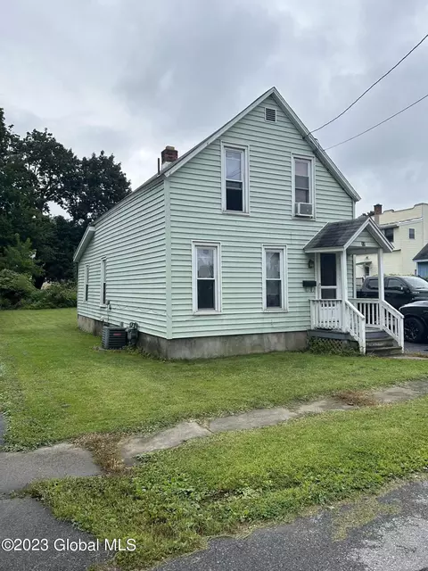 11 3rd St, South Glens Falls, NY 12803