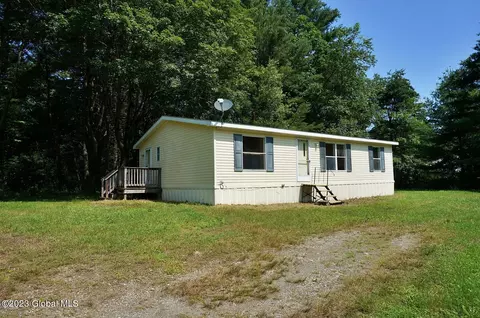 78 Coon Ln, Salem, NY 12865