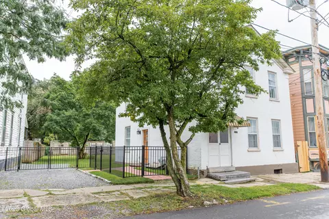 123 N Ferry St, Schenectady, NY 12305