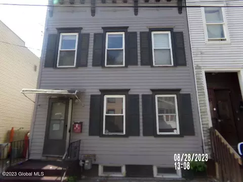 42 Osborne St, Albany, NY 12202