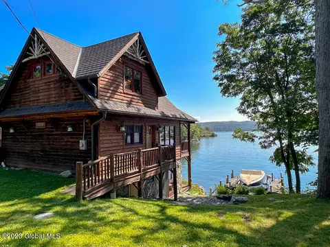 9236 Lakeshore Dr, Hague, NY 12836