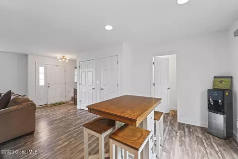 2852 Olean St, Schenectady, NY 12306 photo 9
