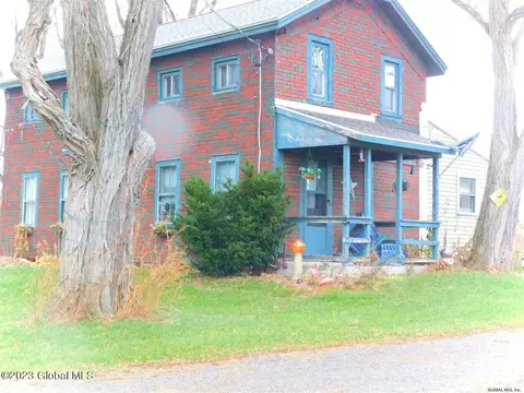895 Thayer Rd, Amsterdam, NY 12010