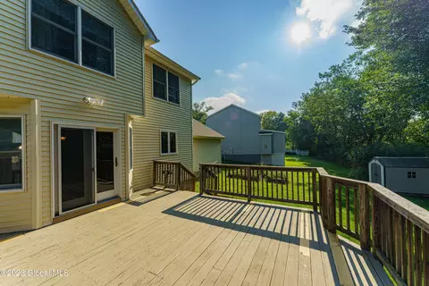 34 Beverly Dr, Albany, NY 12203 photo 47