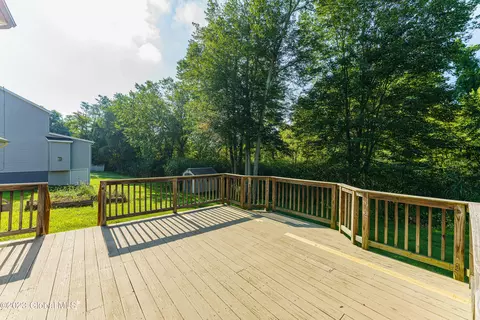 34 Beverly Dr, Albany, NY 12203 photo 46