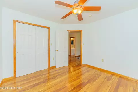 34 Beverly Dr, Albany, NY 12203 photo 36