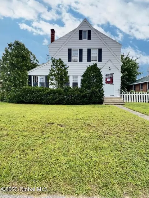 104 Frederick Ave, Albany, NY 12205