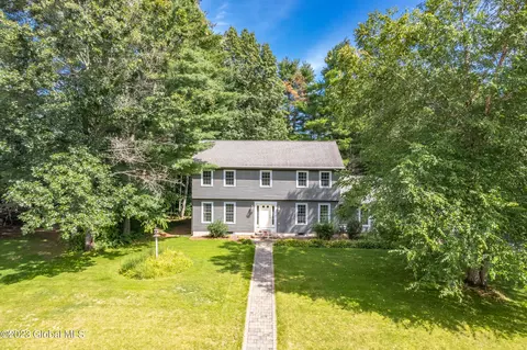17 Sugar Pine Rd, Queensbury, NY 12804