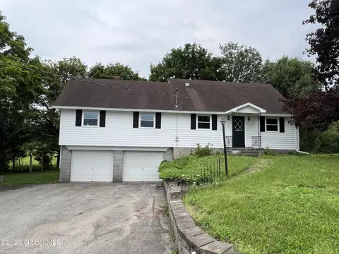 442 W Ames Rd, Canajoharie, NY 13317