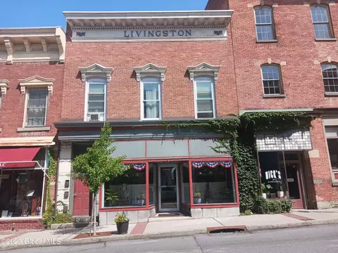 8-10 John St, Hoosick Falls, NY 12090