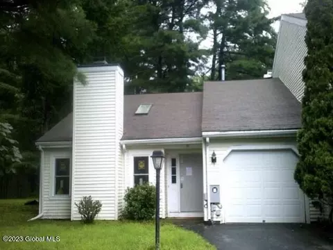19 Old Mill Ln, Queensbury, NY 12804