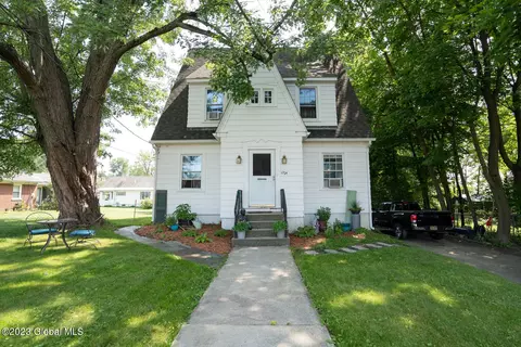 1704 Park Blvd, Troy, NY 12180