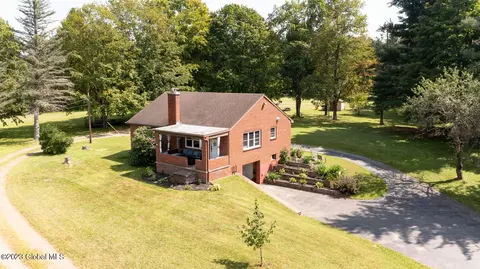 632 Brunswick Rd, Troy, NY 12180