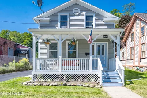 133 Bath St, Ballston Spa, NY 12020