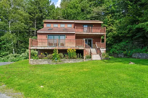 350 Bear Gulch Rd, Summit, NY 12175