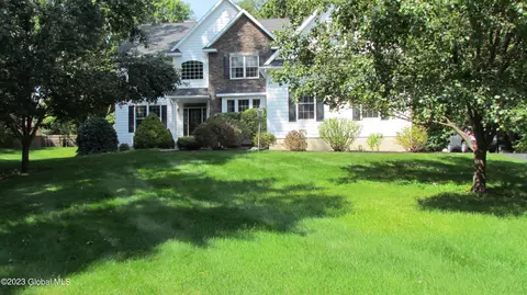 3 Nicholby Ct, Latham, NY 12110
