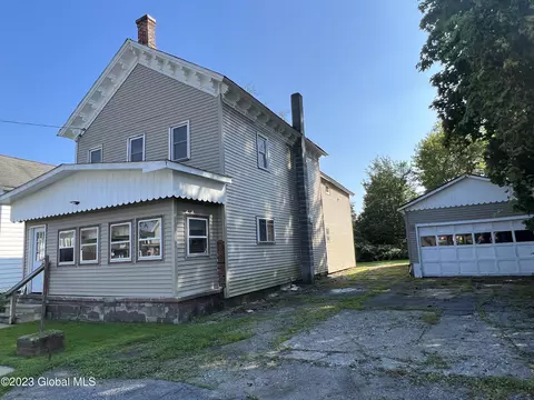 6 First Ave, Whitehall, NY 12887