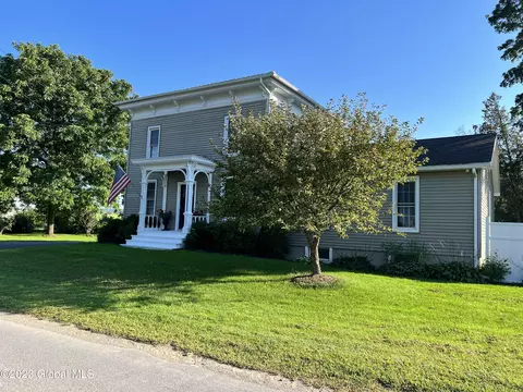 538 W West Ames Rd, Canajoharie, NY 13317