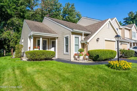 89 Stoney Creek Dr, Clifton Park, NY 12065