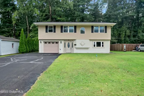 12 Hungerford Rd, Albany, NY 12203