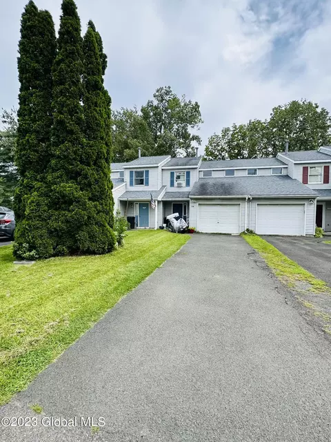 17 Louis Ave UNIT D, Menands, NY 12204