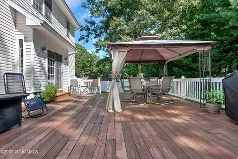 106 Stockbridge Ct, Ballston Spa, NY 12020 photo 35