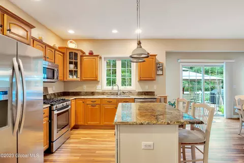 106 Stockbridge Ct, Ballston Spa, NY 12020 photo 12