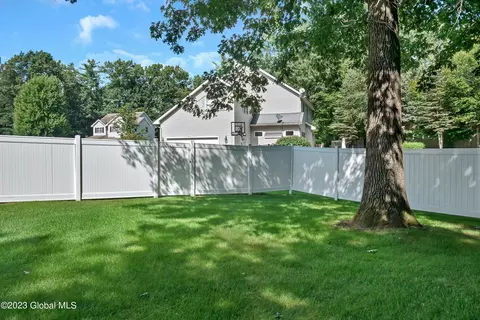 106 Stockbridge Ct, Ballston Spa, NY 12020 photo 37