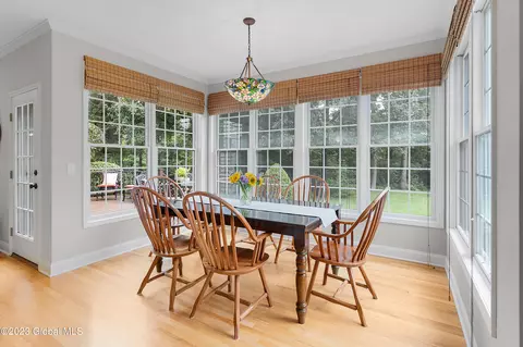 40 Oregon Trl, Halfmoon, NY 12188 photo 12