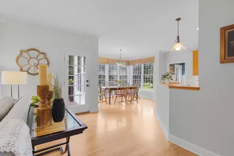 40 Oregon Trl, Halfmoon, NY 12188 photo 63