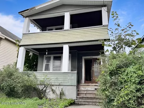 638 N Pearl St, Albany, NY 12204