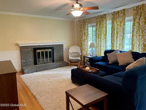 10 Laurel Ln, Ballston Spa, NY 12020 photo 11