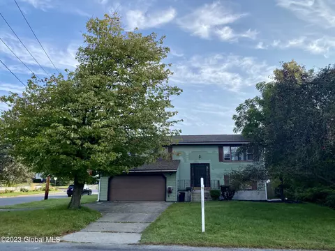 145 Clizbe Ave, Amsterdam, NY 12010