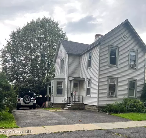 107 James St, Scotia, NY 12302
