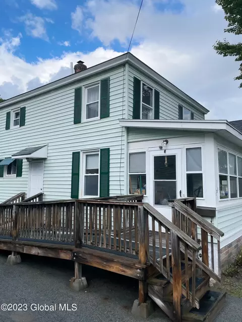 151 John St, Hudson Falls, NY 12839
